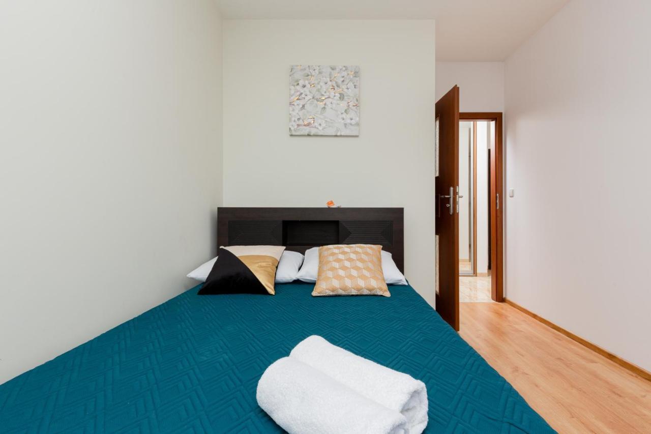 Apartament Na Woli Sowinskiego By Noclegi Renters Varşovia Exterior foto